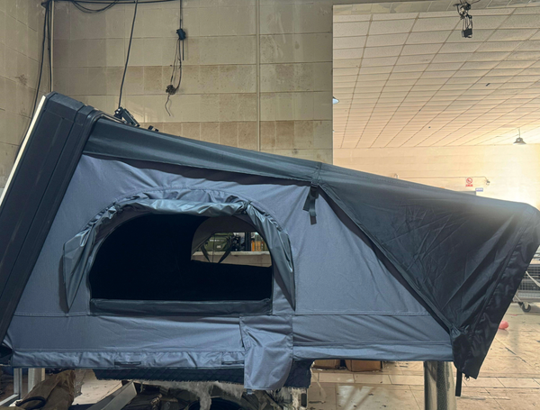 Summit Hard Shell Rooftop Tent